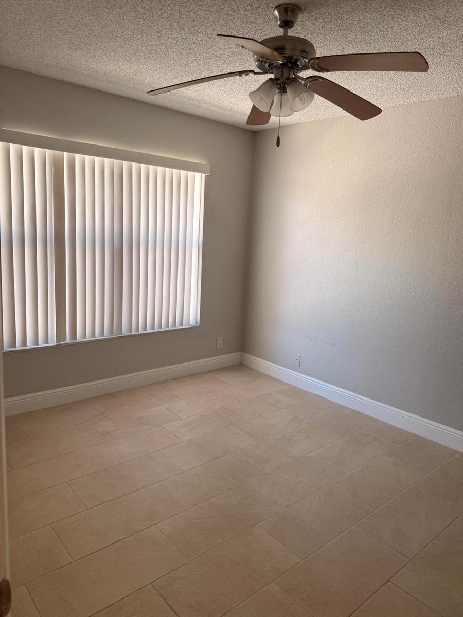 1440 LAKE CRYSTAL Drive # H, West Palm Beach FL 33411 photo 4