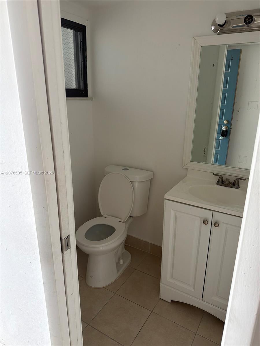 650 NE 149th St # 106F, Miami FL 33161 photo 2