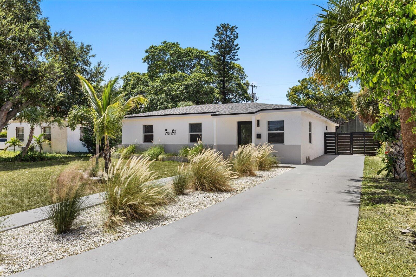 1311 AVENUE H, Riviera Beach FL 33404 photo 3