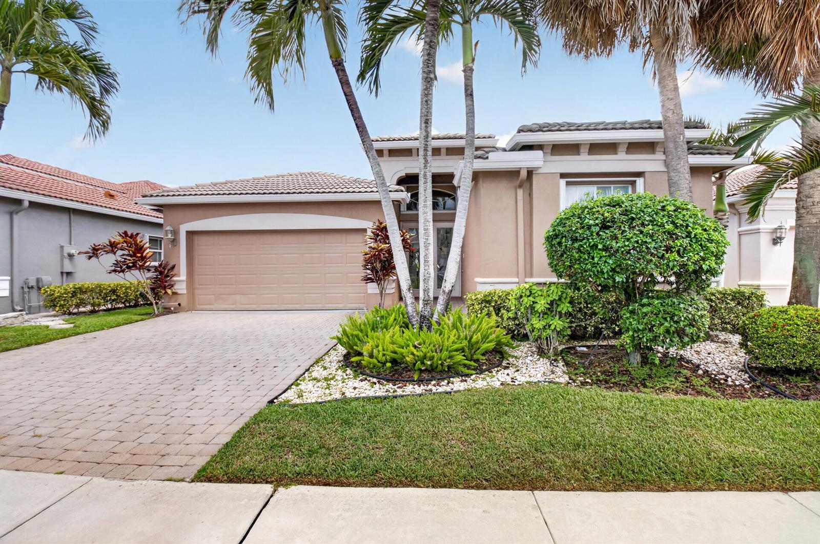 6561 PISANO Drive, Lake Worth FL 33467 photo 2