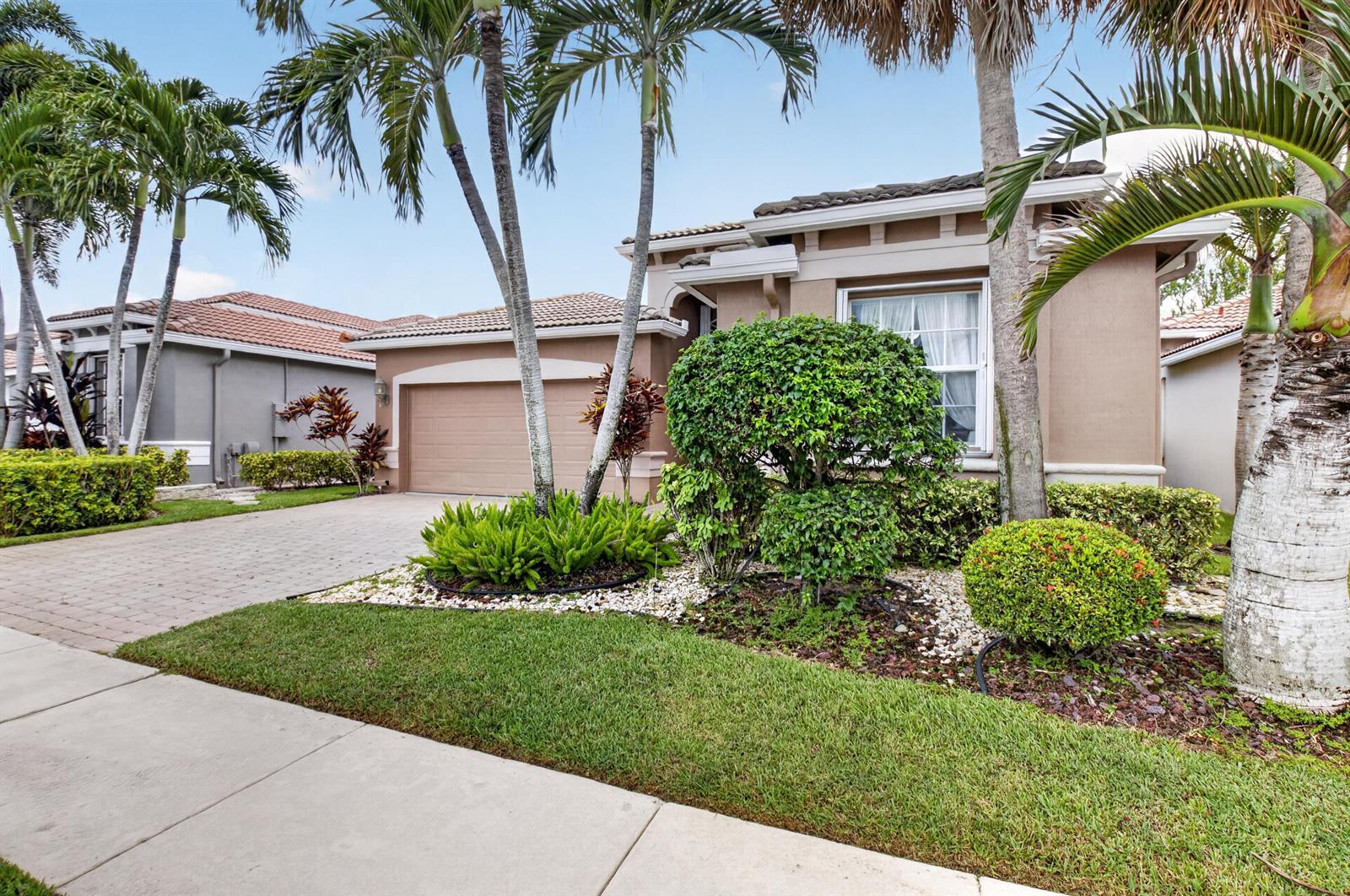 6561 PISANO Drive, Lake Worth FL 33467 photo 4