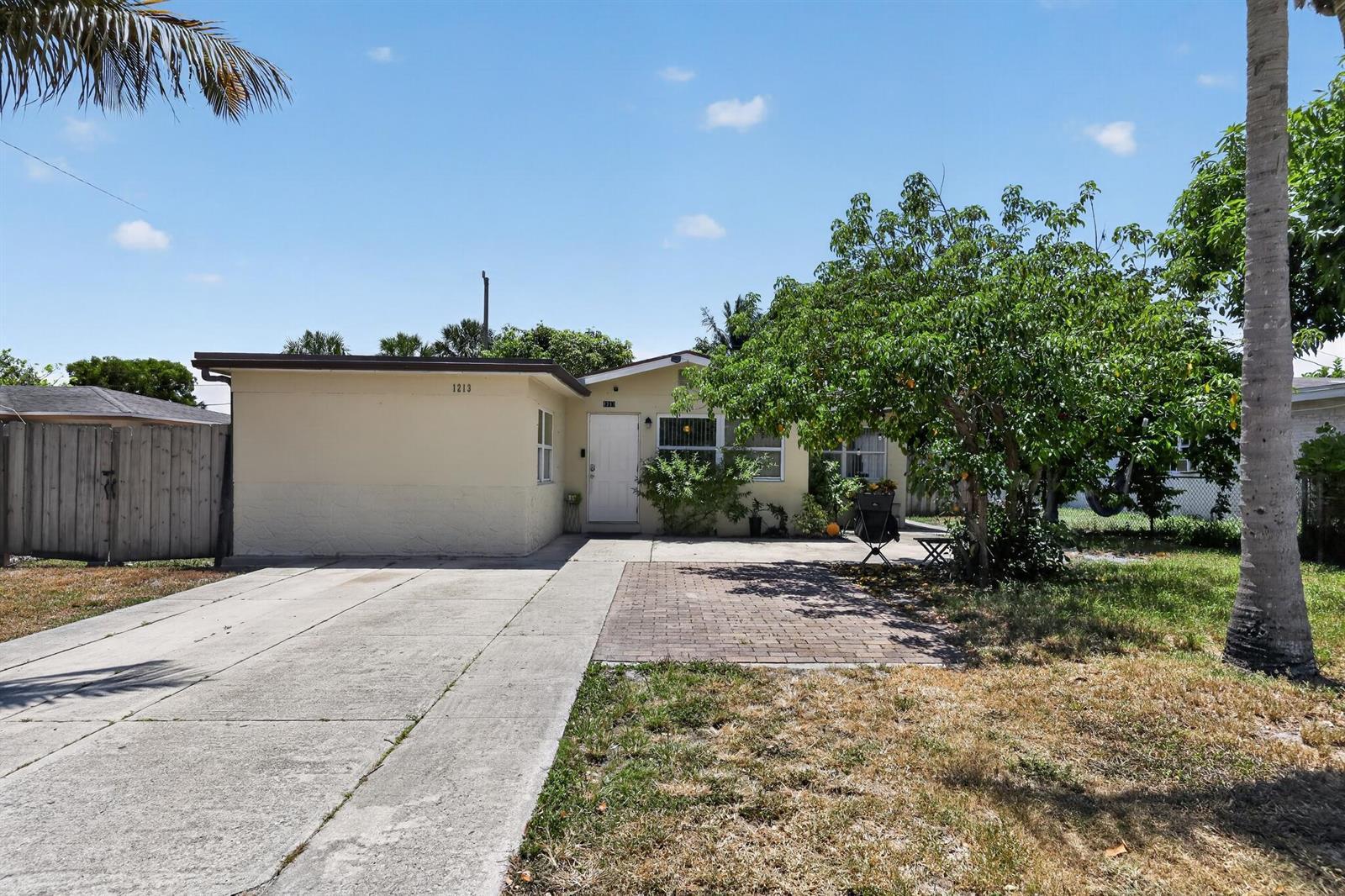1213 14TH Avenue S, FL 33460 photo 3