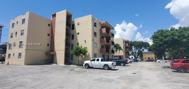 677 SW 9th Ave # 102, Miami FL 33130