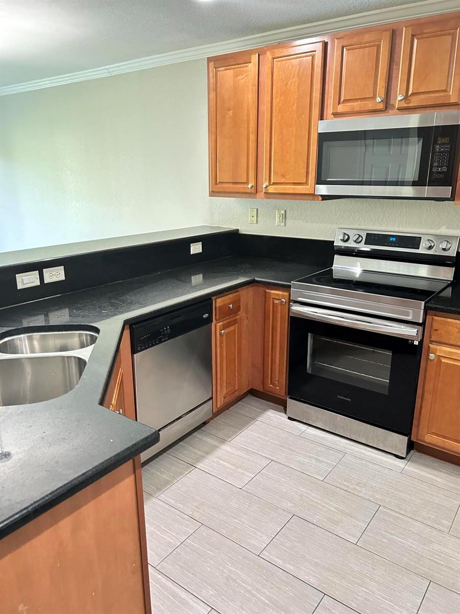 9115 Chambers Street, Tamarac FL 33321 photo 5