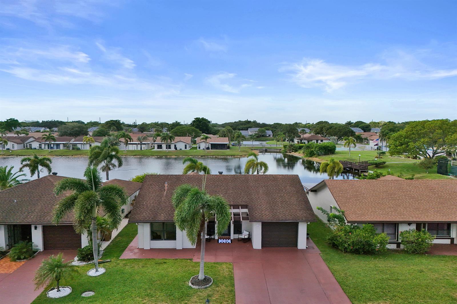 2186 SW 16th Circle, Deerfield Beach FL 33442 photo 2