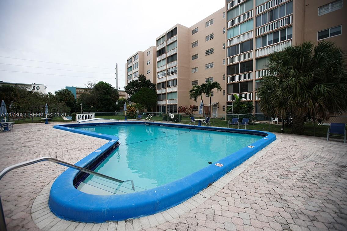 300 NE 12th Ave # 703, Hallandale Beach FL 33009 photo 5
