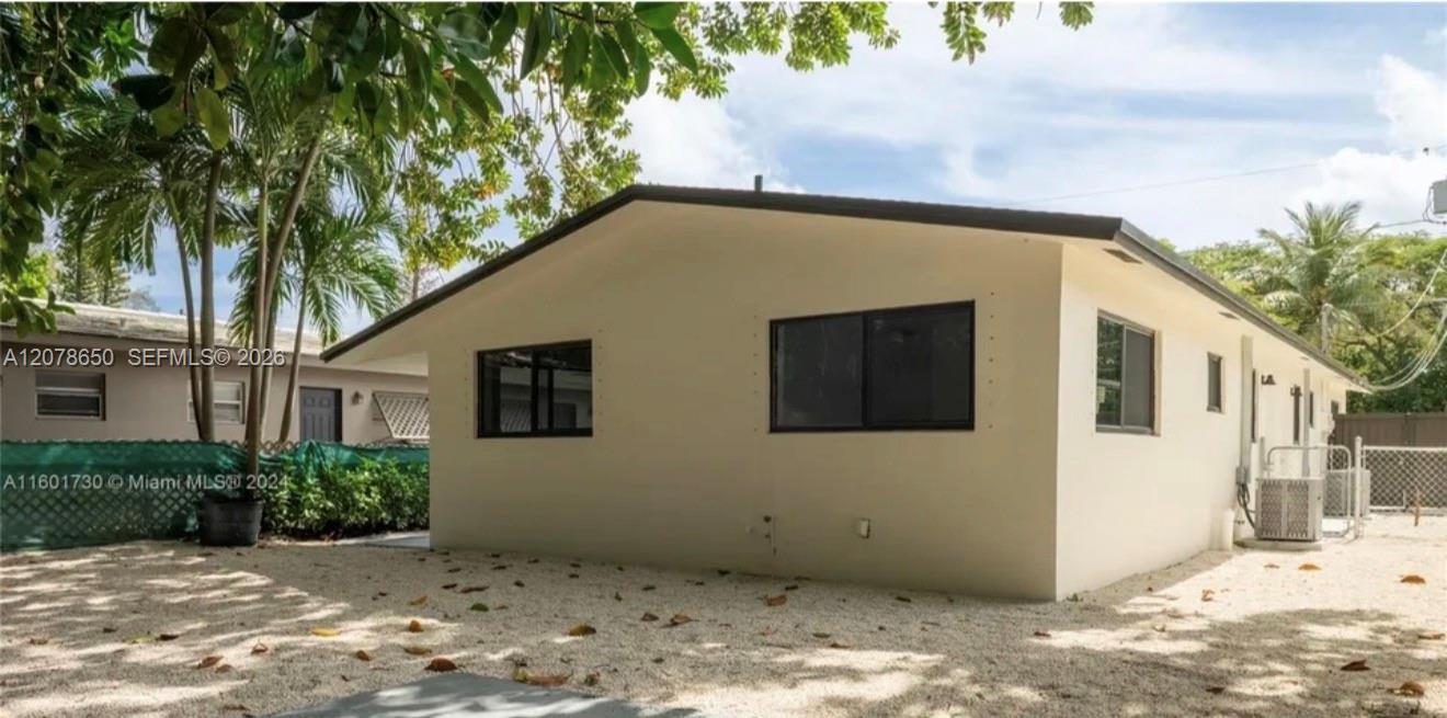 1949 Riverside Dr # 2, Fort Lauderdale FL 33312 photo 3