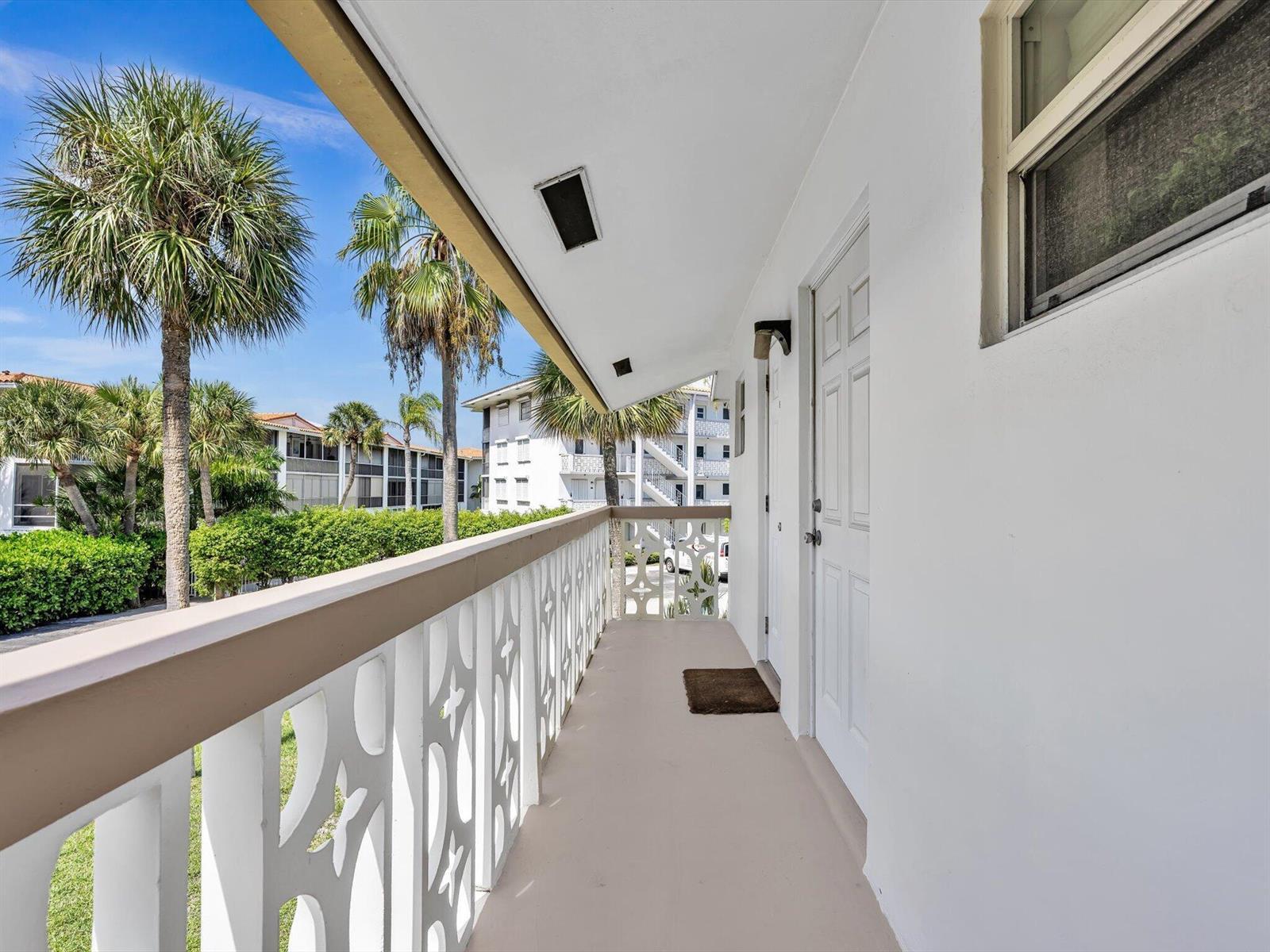 90 NE 19th Avenue # 8, Deerfield Beach FL 33441 photo 4