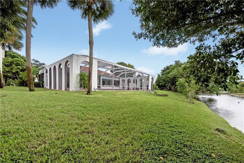 4903 WOODLANDS Boulevard, Tamarac FL 33319 photo 5
