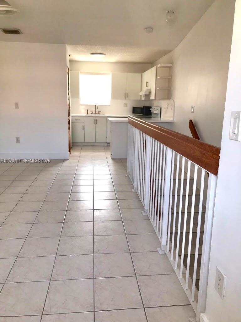 3264 W 70th St # 201, Hialeah FL 33018 photo 2