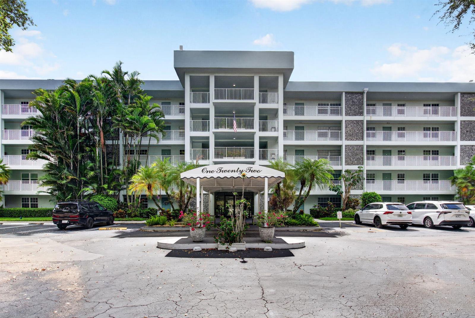802 CYPRESS GROVE Lane # 309, Pompano Beach FL 33069 photo 2