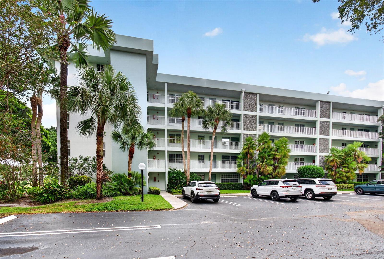 802 CYPRESS GROVE Lane # 309, Pompano Beach FL 33069
