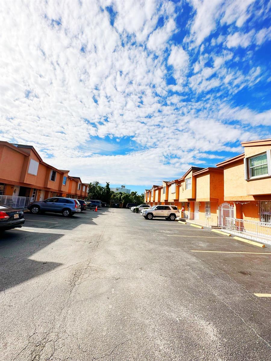 1701 W 42ND Place # 43, Hialeah FL 33012 photo 5