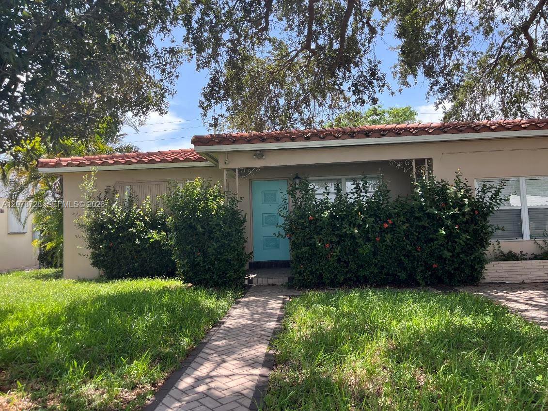 218 SE 3rd Ter, Dania Beach FL 33004 photo 4