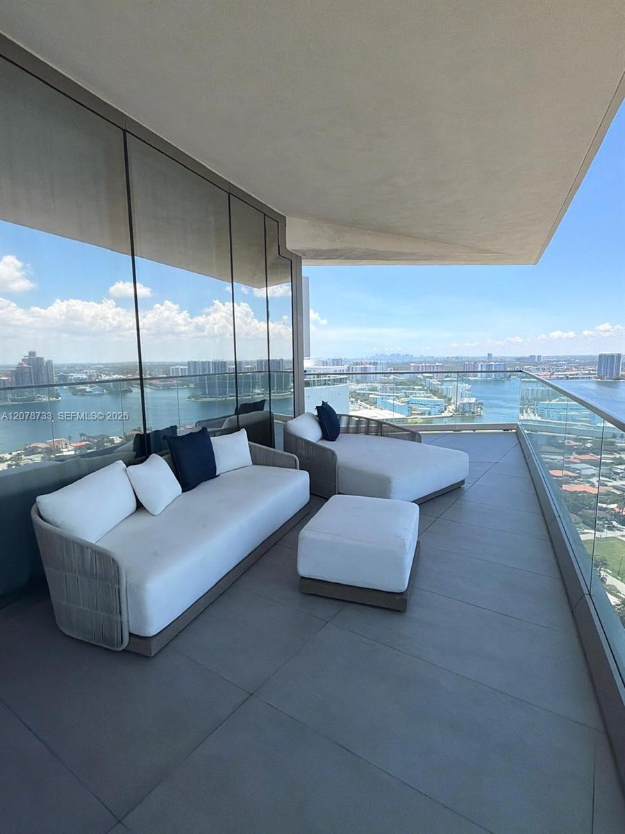 18975 Collins Ave # 2905, Sunny Isles Beach FL 33160 photo 2