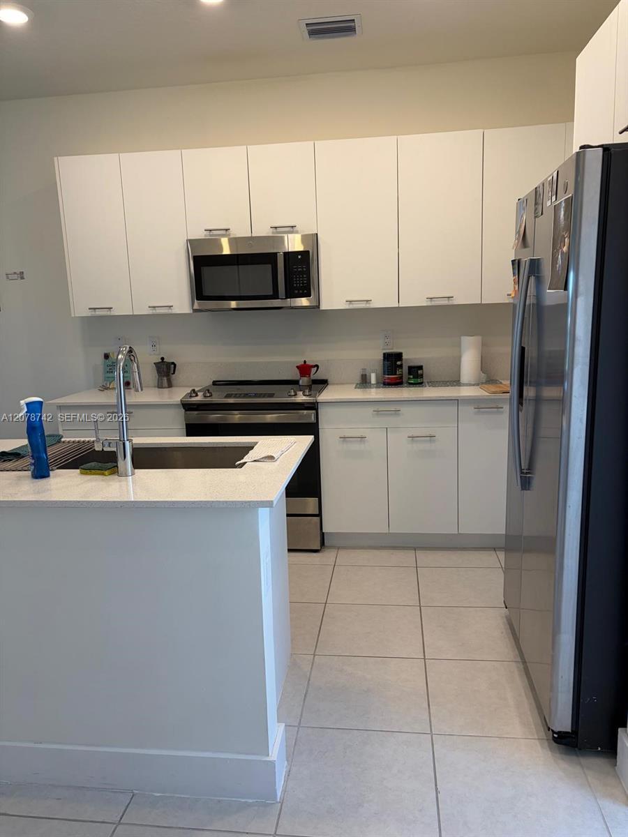8001 NW 41st St # 310, Doral FL 33166 photo 4