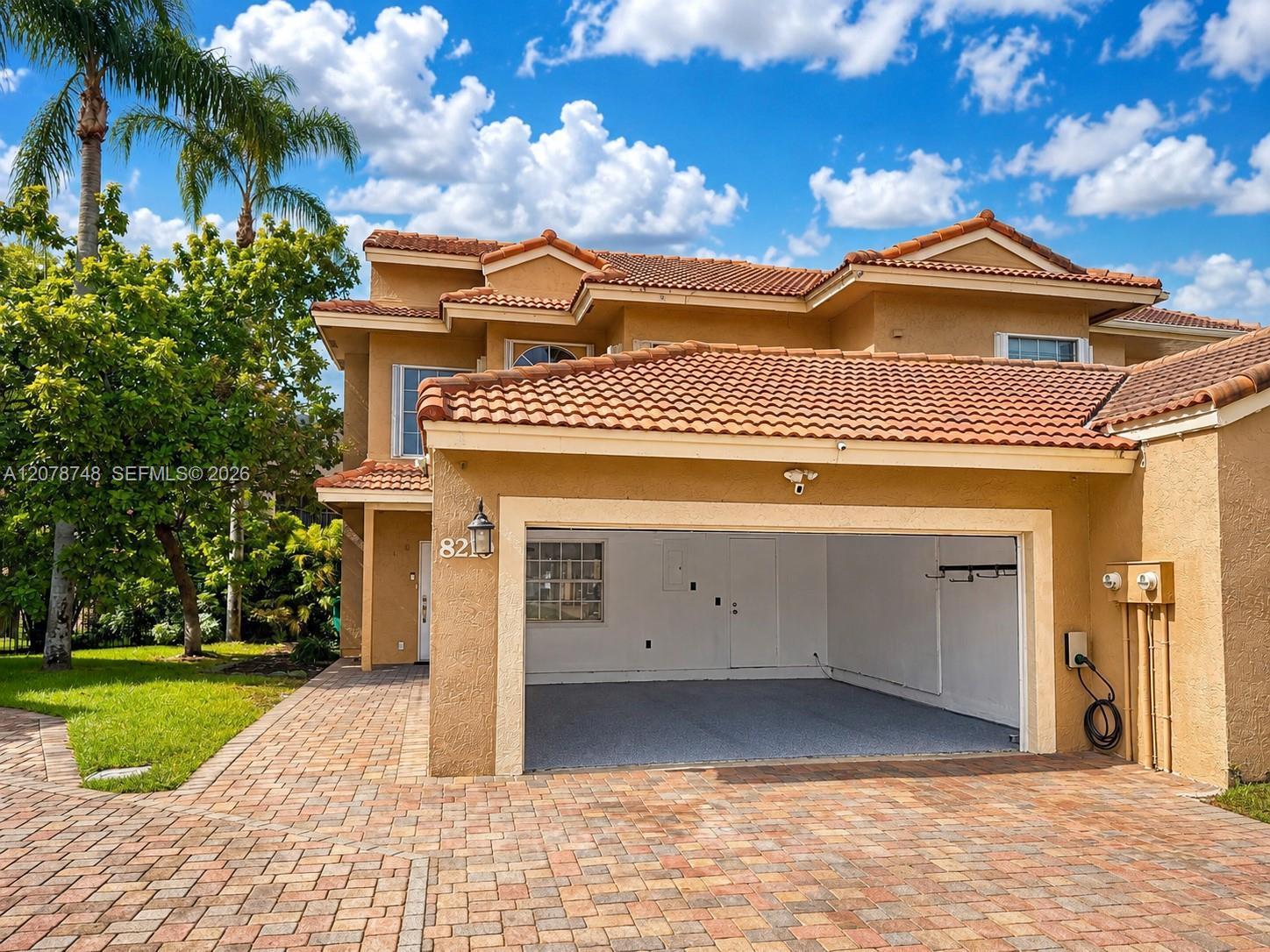 8210 NW 191st Ln # 19L, Hialeah FL 33015