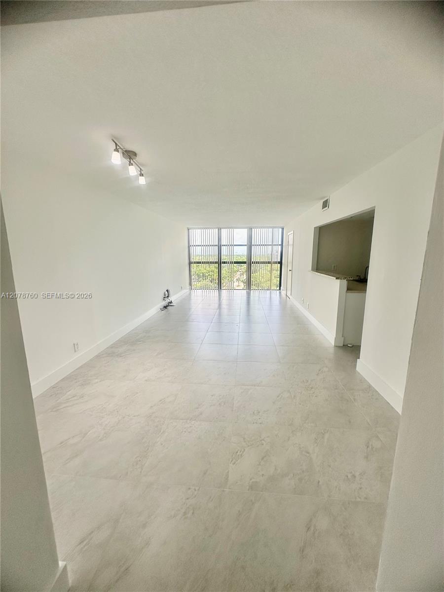 200 Leslie Dr # 1023, Hallandale Beach FL 33009 photo 3