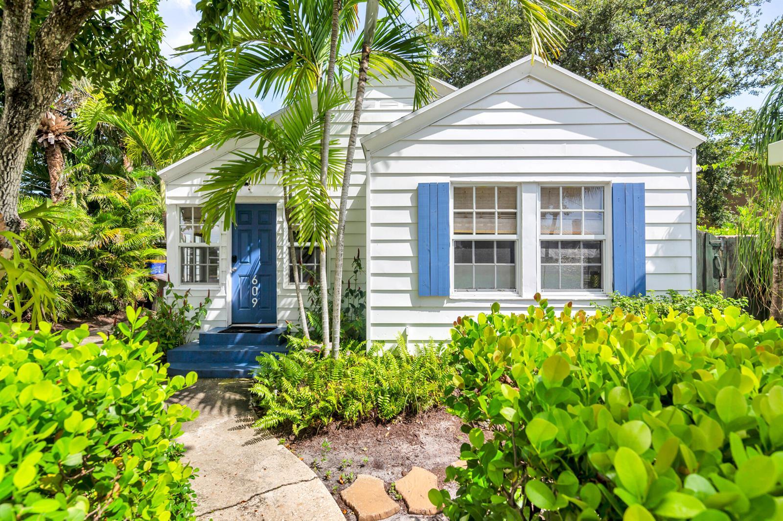 609 PALM Street, West Palm Beach FL 33401