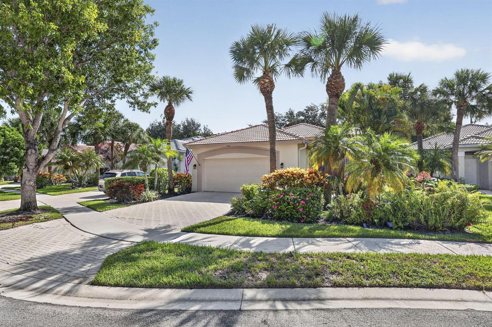 9106 BAY POINT Circle, West Palm Beach FL 33411 photo 2