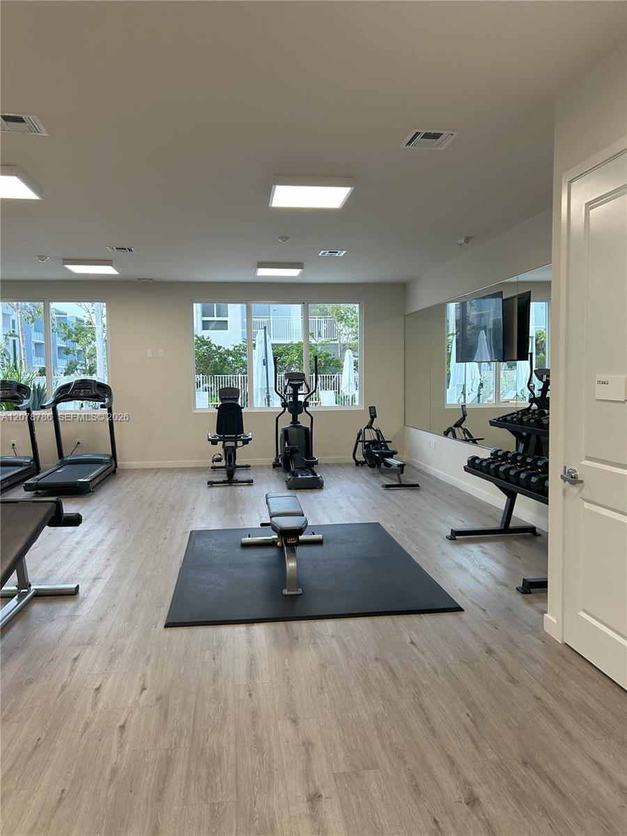 610 NE 2nd St # 304, Dania Beach FL 33004 photo 4