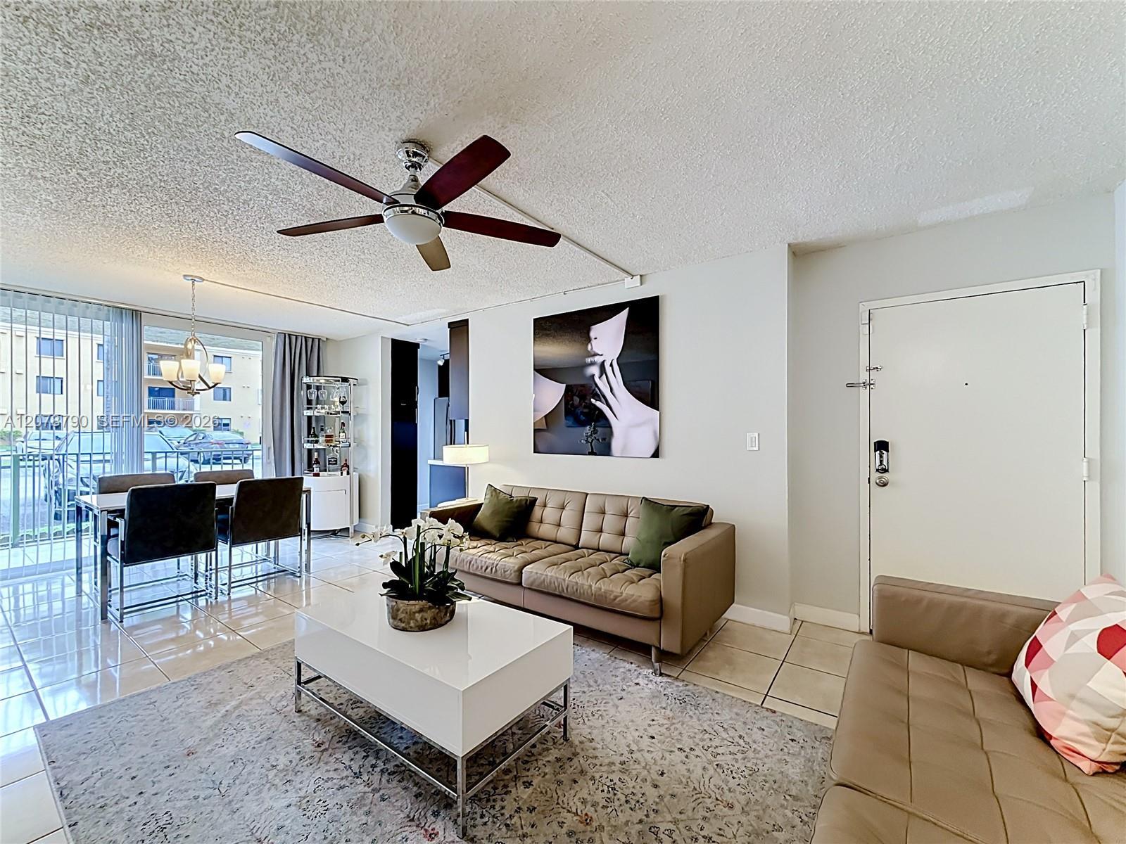 9350 Fontainebleau Blvd # 101, Miami FL 33172 photo 2