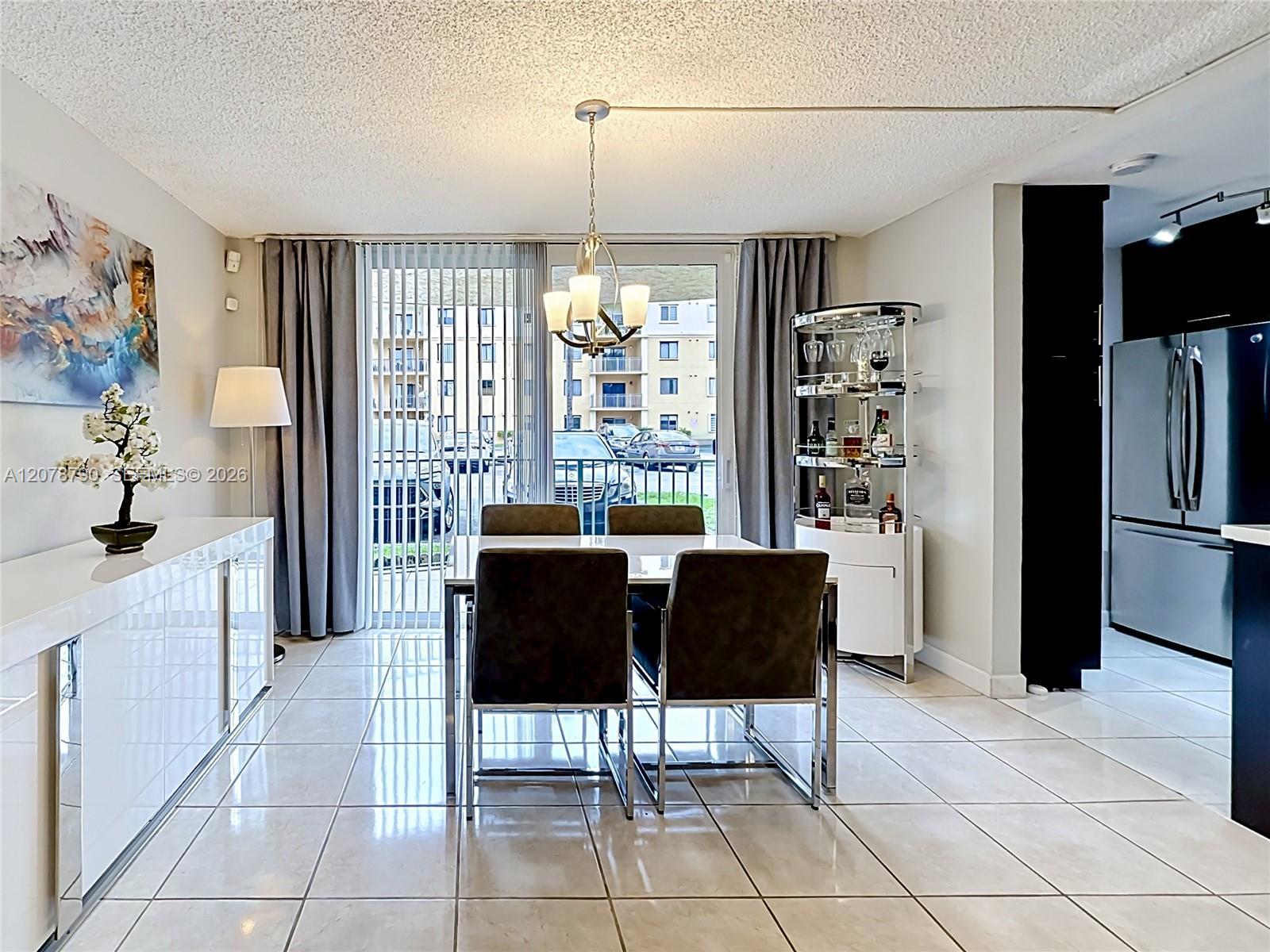 9350 Fontainebleau Blvd # 101, Miami FL 33172 photo 3