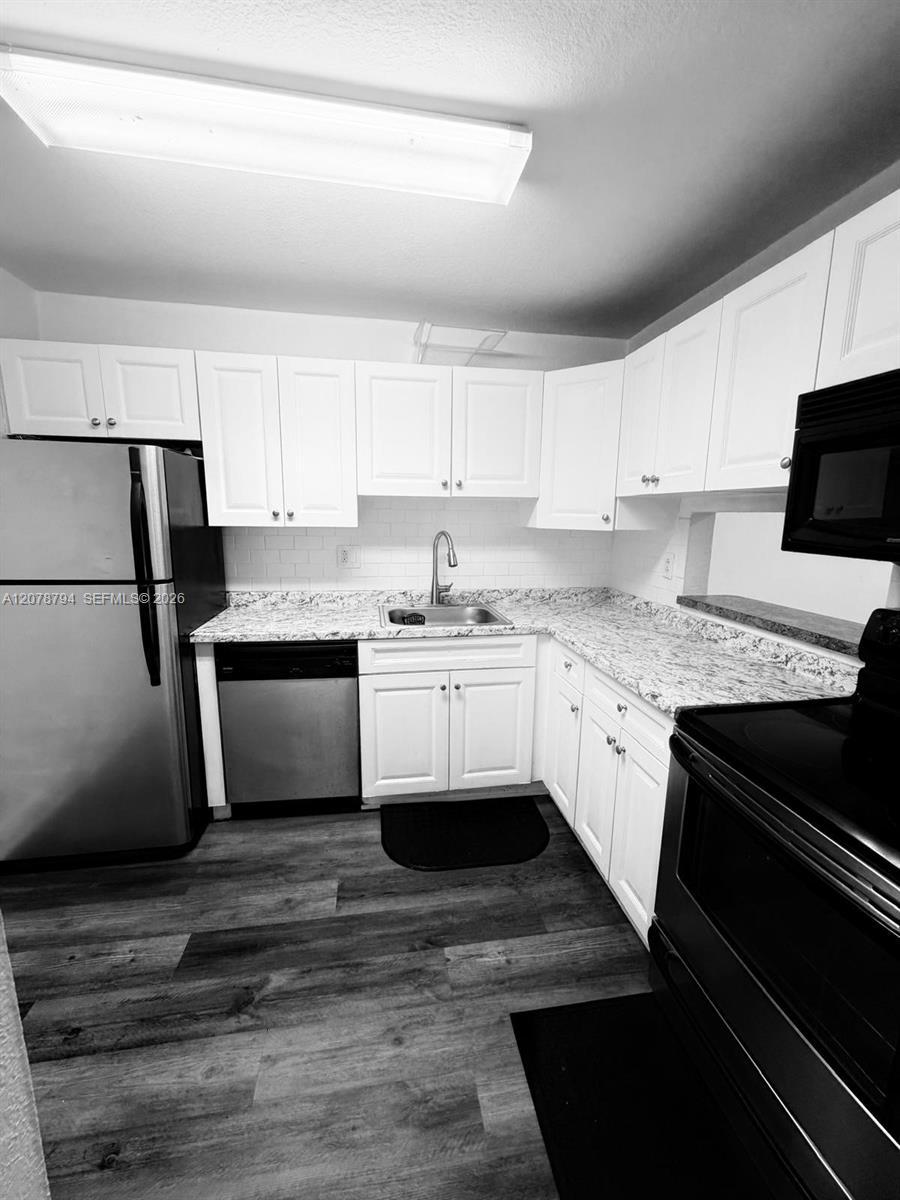 5201 Geneva Way # 311, Doral FL 33166 photo 2