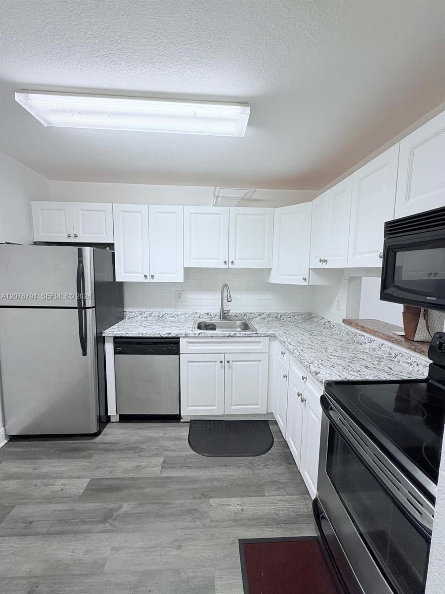 5201 Geneva Way # 311, Doral FL 33166
