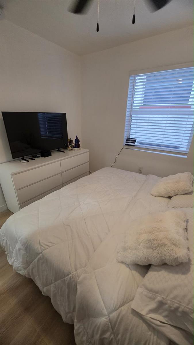 817 TYLER Street # 11, Hollywood FL 33019 photo 2