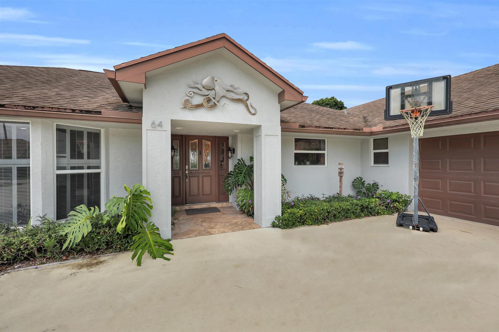64 SE Turtle Creek Drive, Tequesta FL 33469 photo 3
