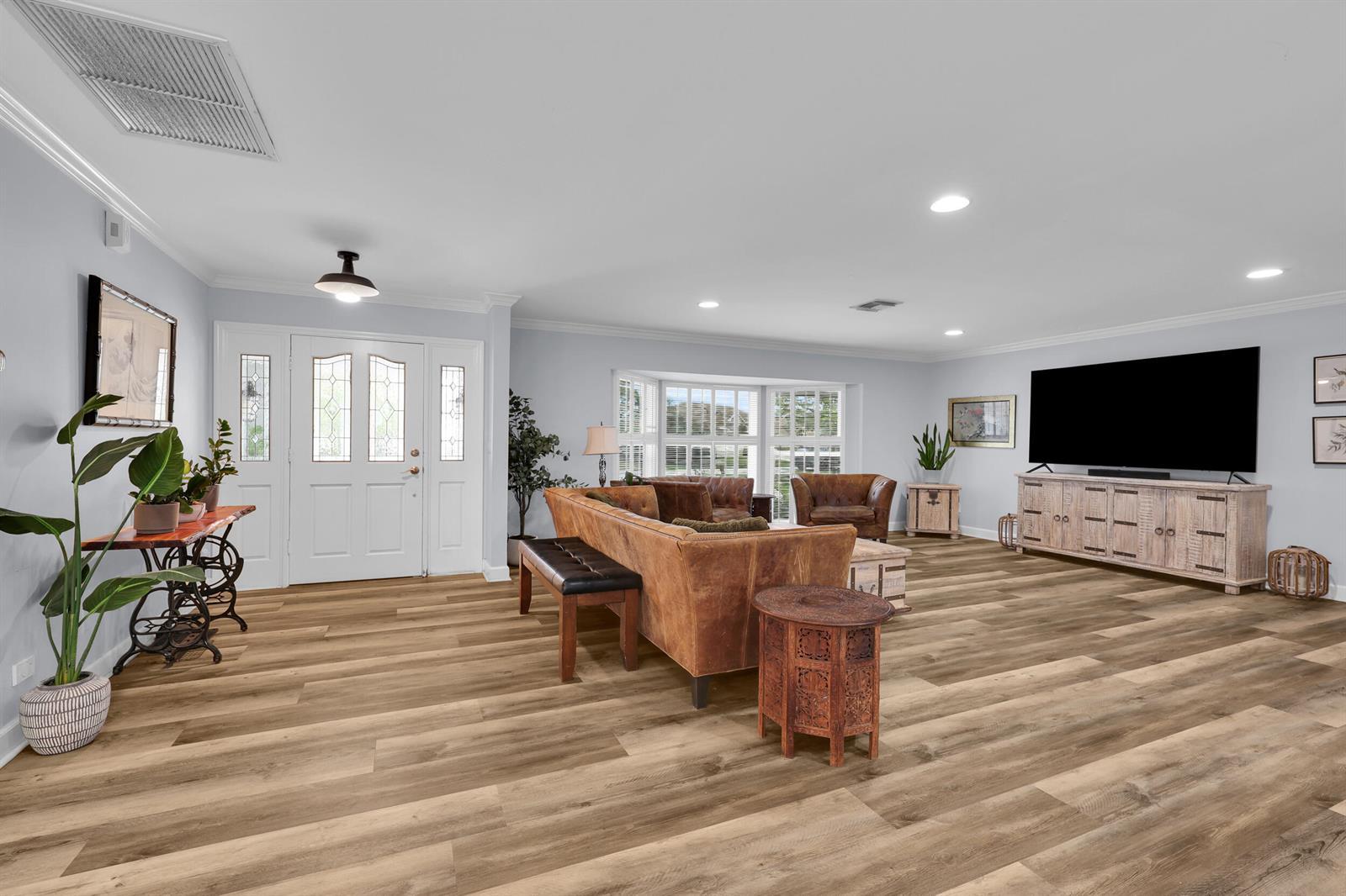 64 SE Turtle Creek Drive, Tequesta FL 33469 photo 4