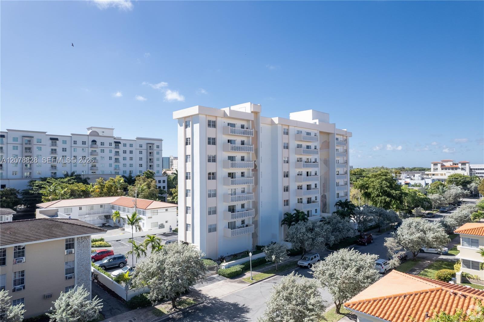 22 Salamanca Ave # 806, Coral Gables FL 33134 photo 2