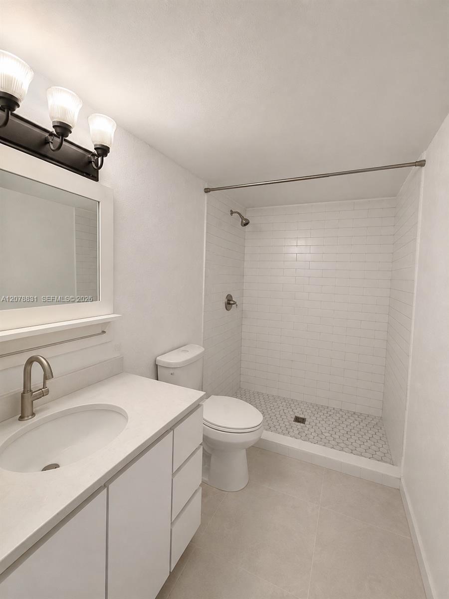 5055 NW 7th St # 1004, Miami FL 33126 photo 4