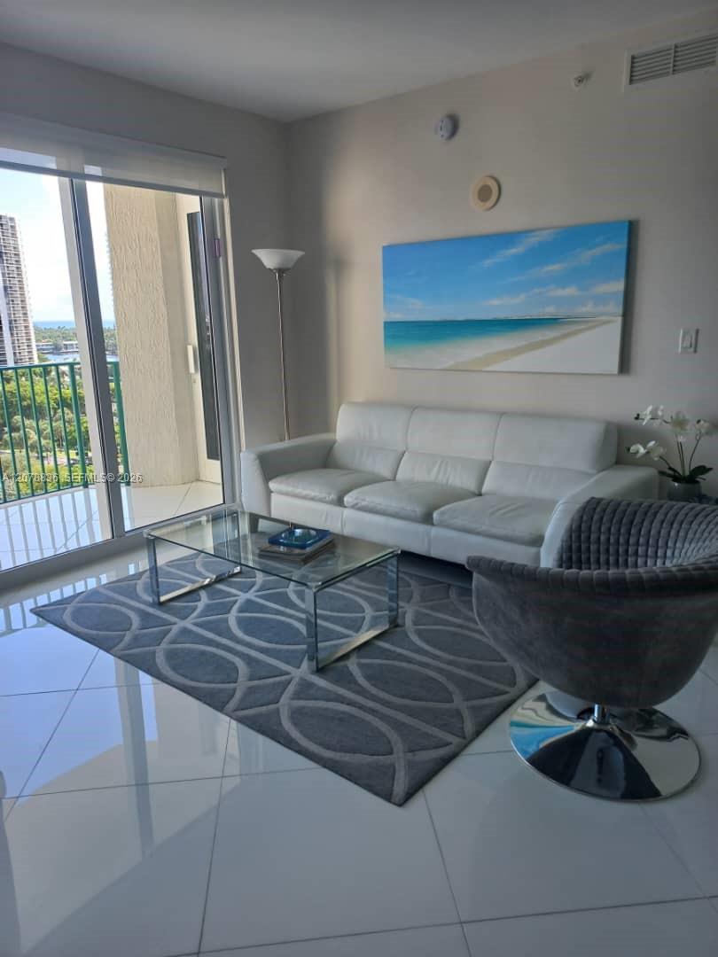 20000 E Country Club Dr # 1212, Aventura FL 33180 photo 2
