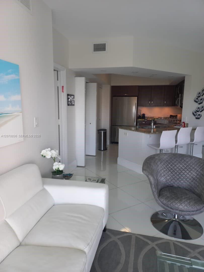 20000 E Country Club Dr # 1212, Aventura FL 33180 photo 5