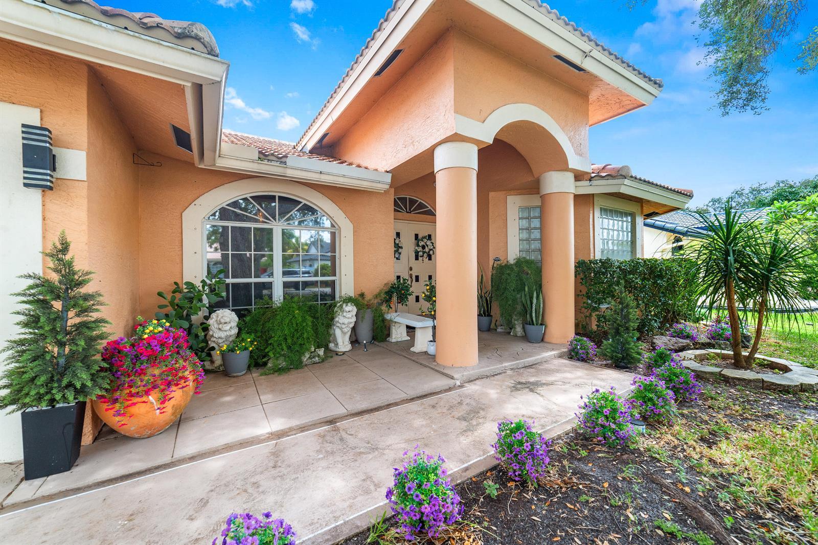 4477 NW 89th Way, Coral Springs FL 33065 photo 3
