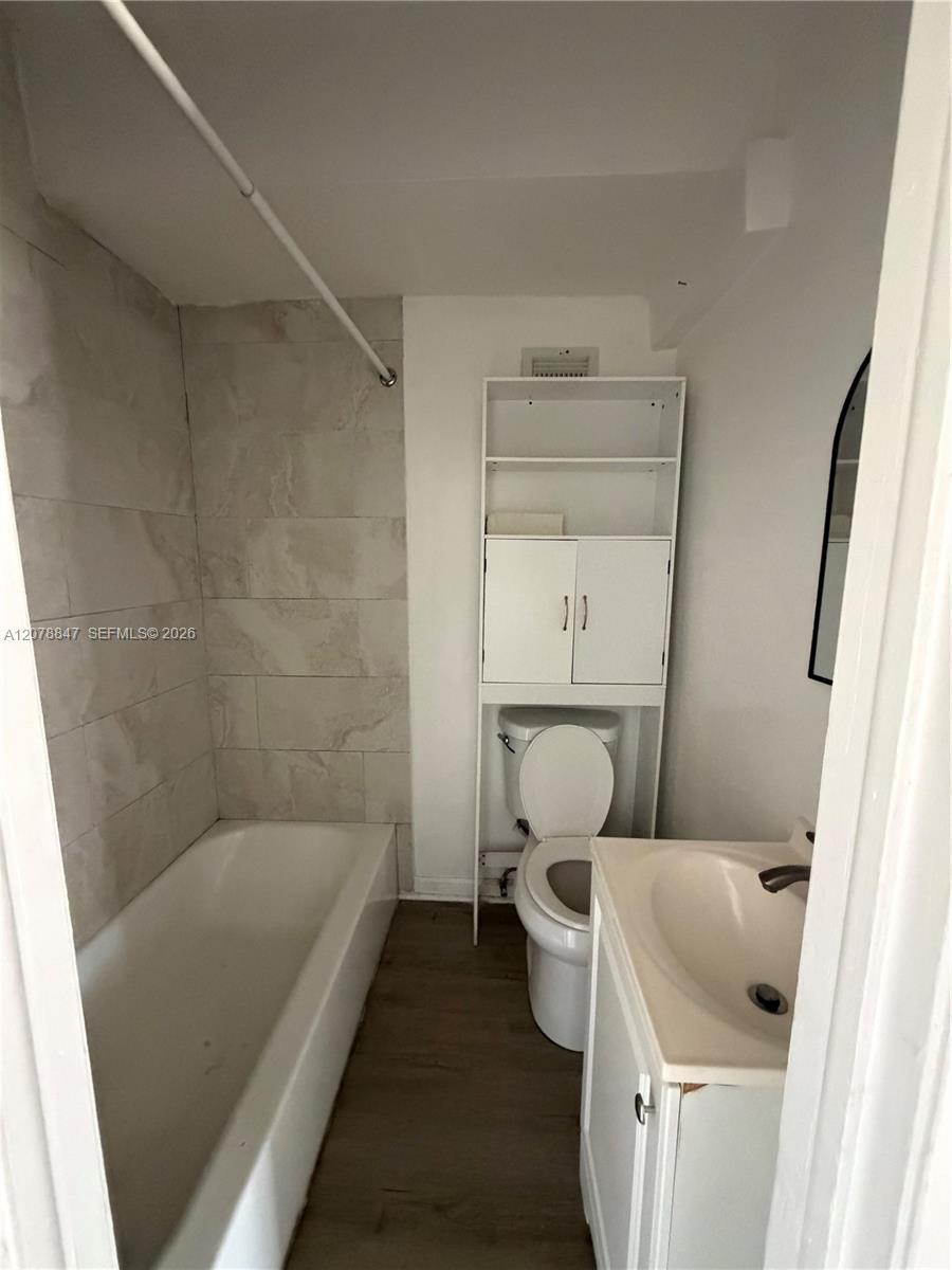 1560 SW 5th St # 5, Miami FL 33135 photo 5