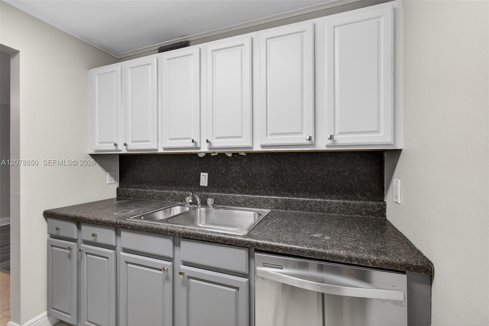 725 Hummingbird Way # 109, North Palm Beach FL 33408 photo 4