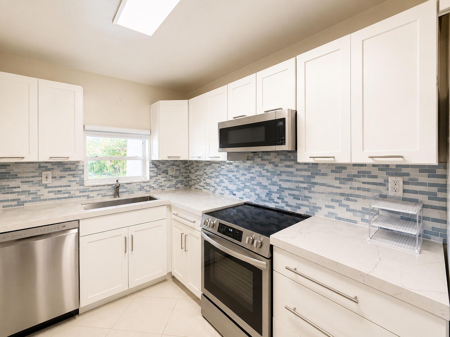 9411 N Hollybrook Lake Drive # 309, Pembroke Pines FL 33025 photo 3
