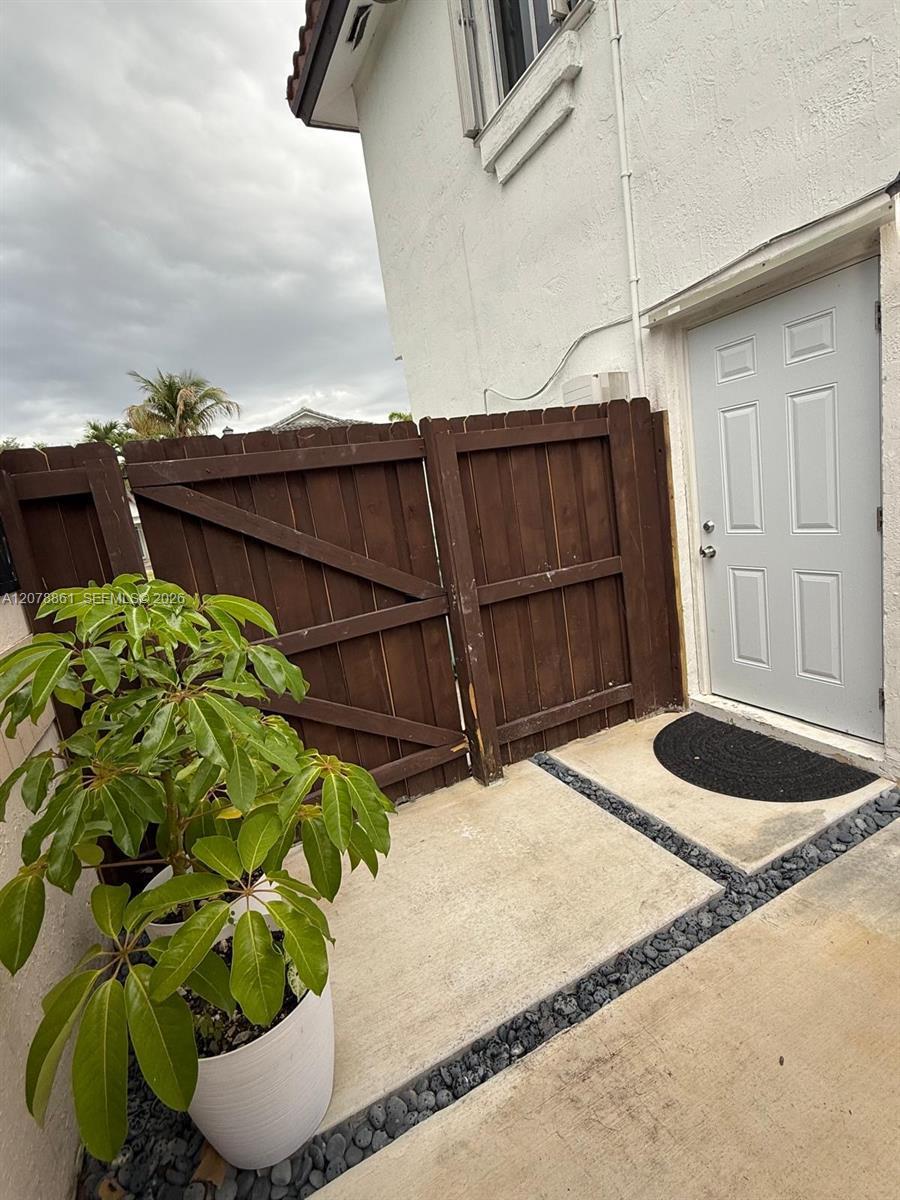 14729 SW 113 LN, Miami FL 33196