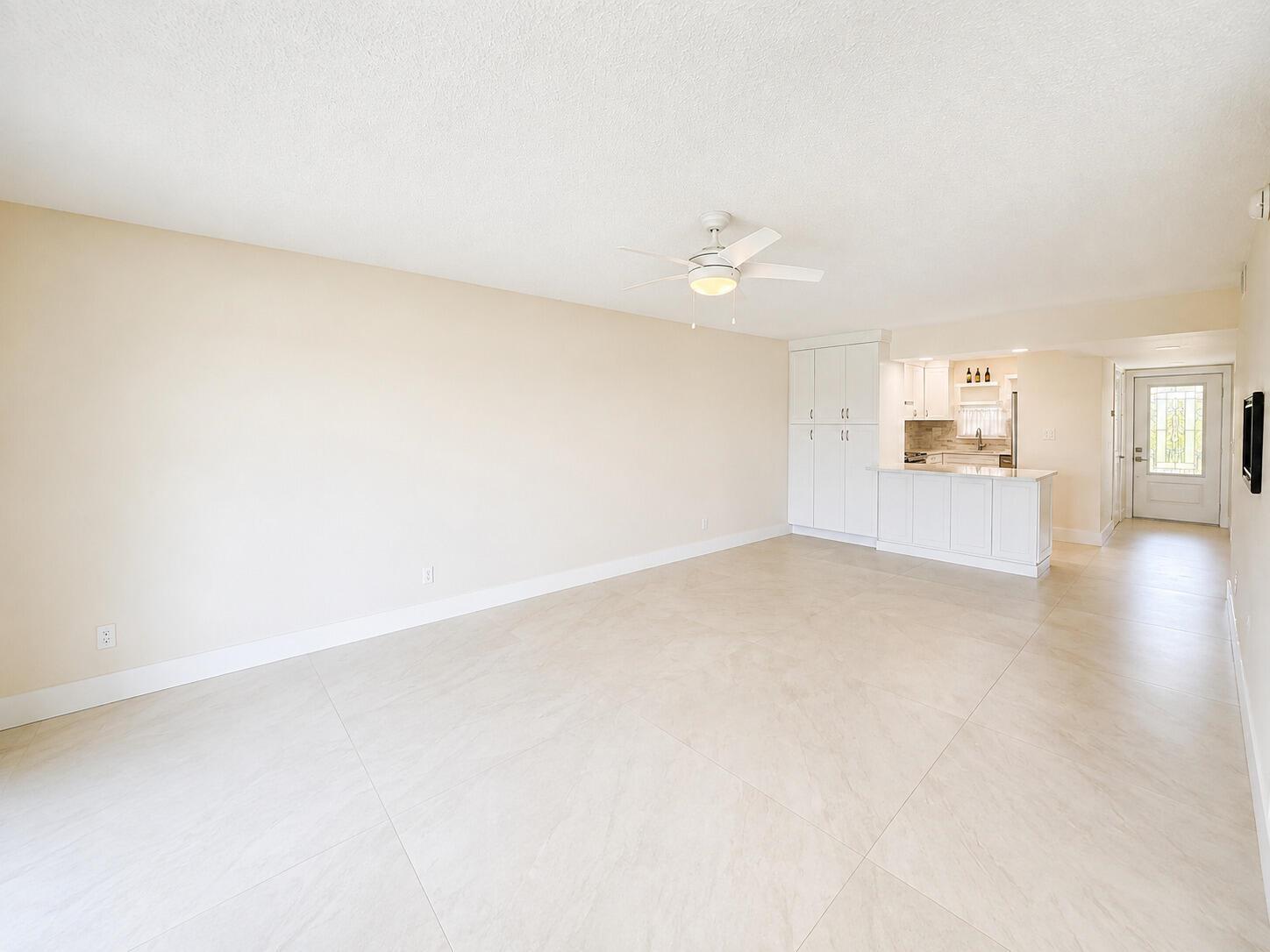9411 N Hollybrook Lake Drive # 310, Pembroke Pines FL 33025 photo 4