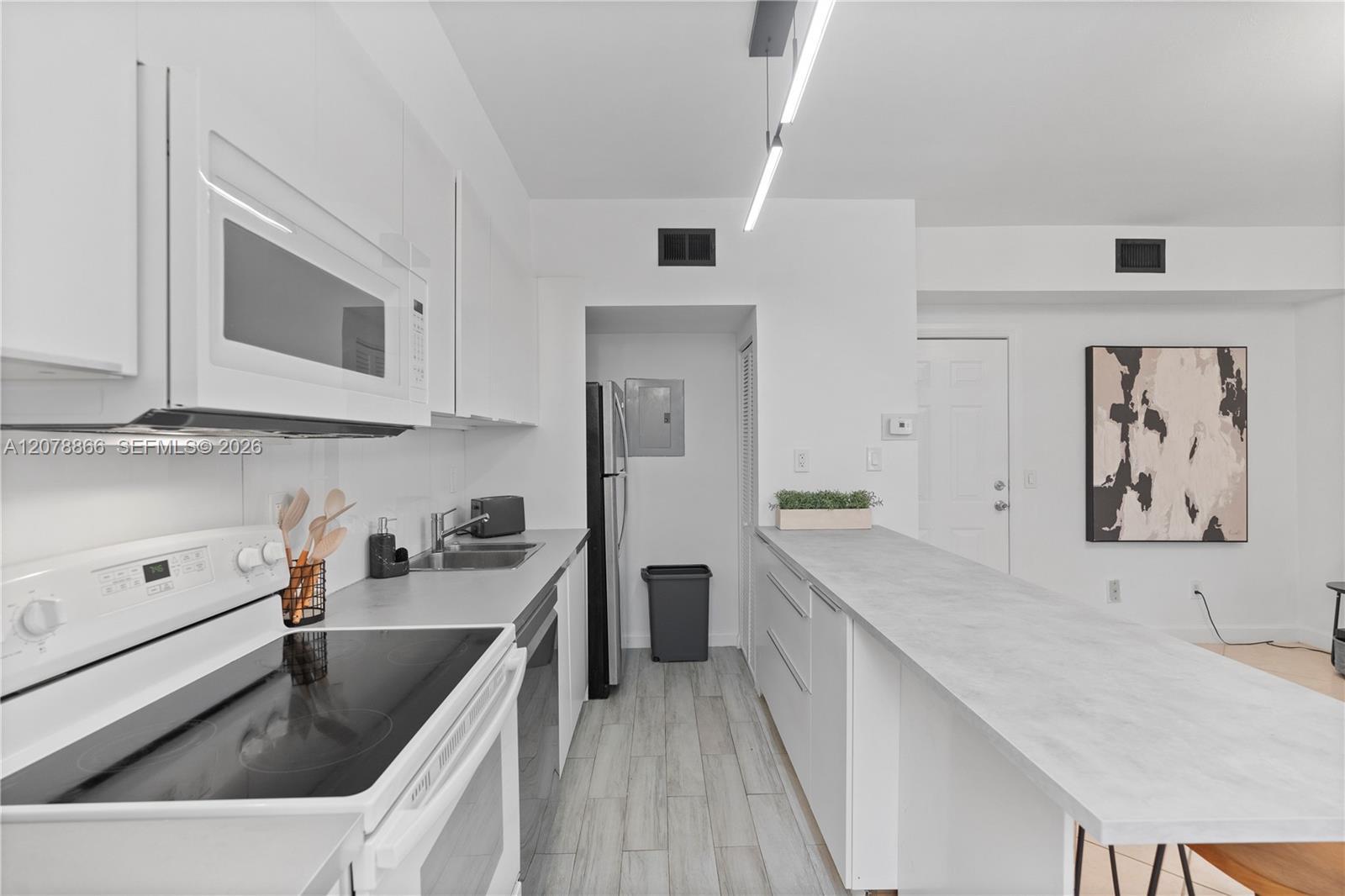 1559 Michigan Ave # 102, Miami Beach FL 33139 photo 5