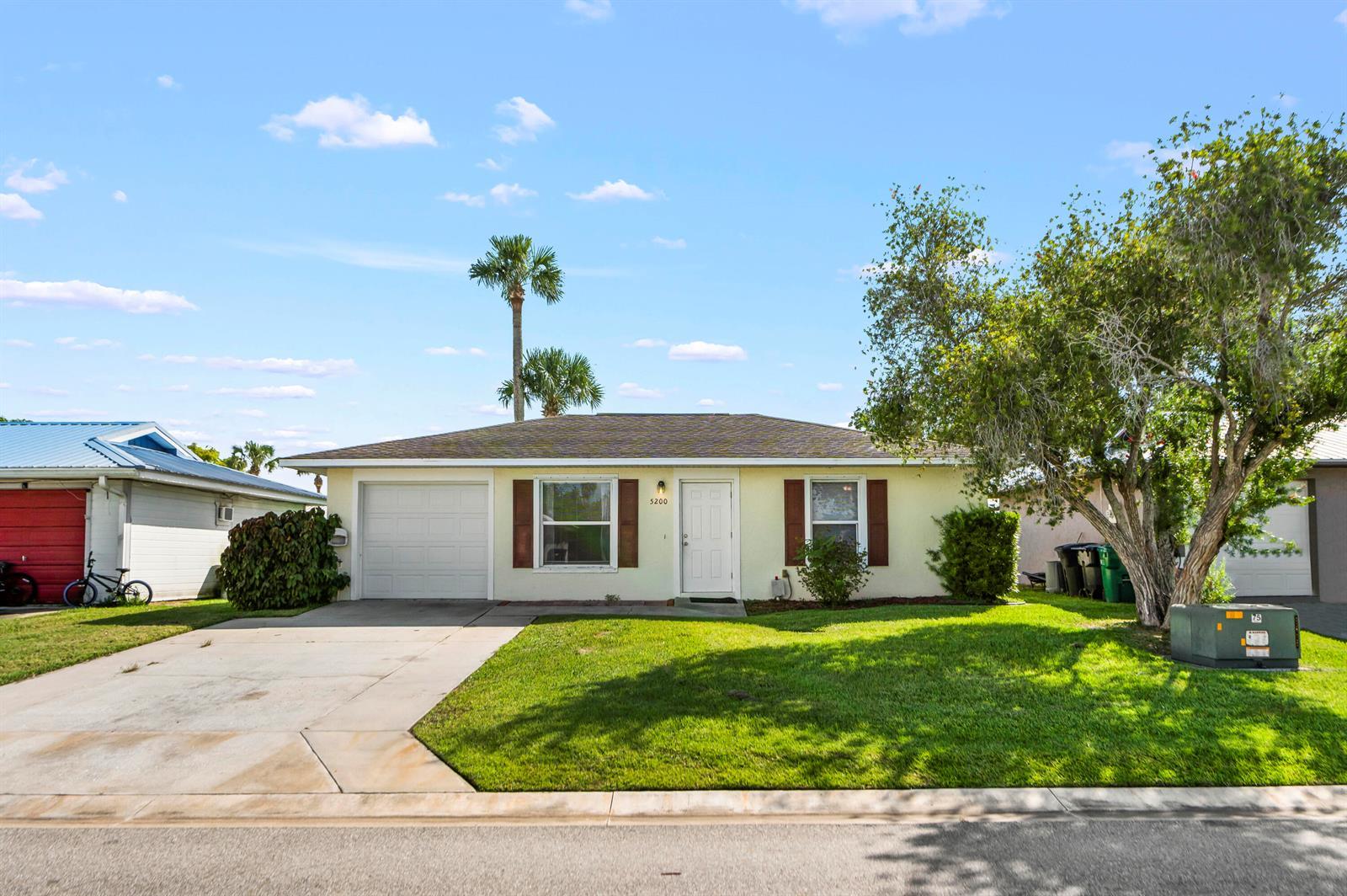 5200 SE 42nd Trace, Okeechobee FL 34974 photo 2