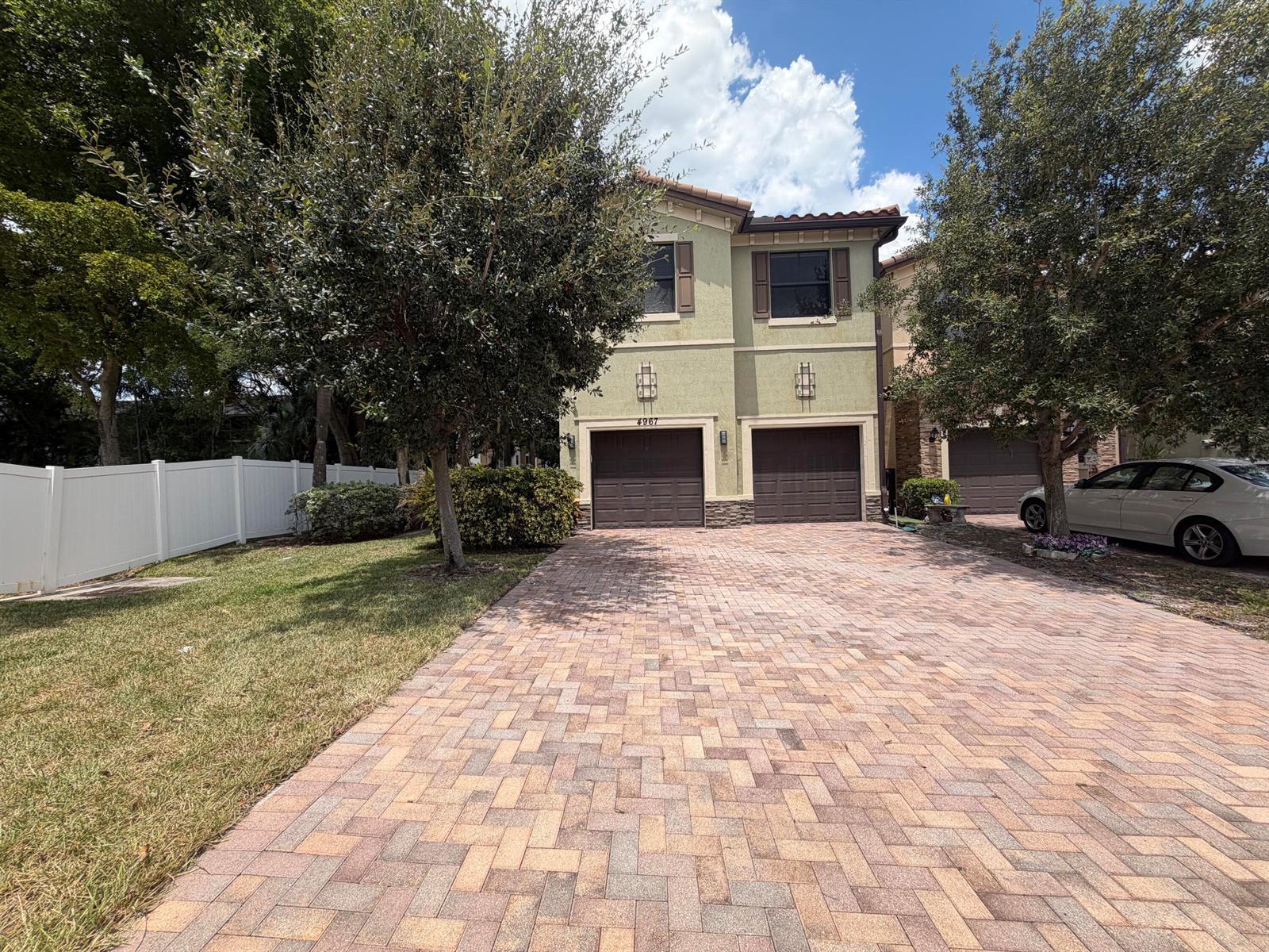 4967 NW 59th Street, Tamarac FL 33319