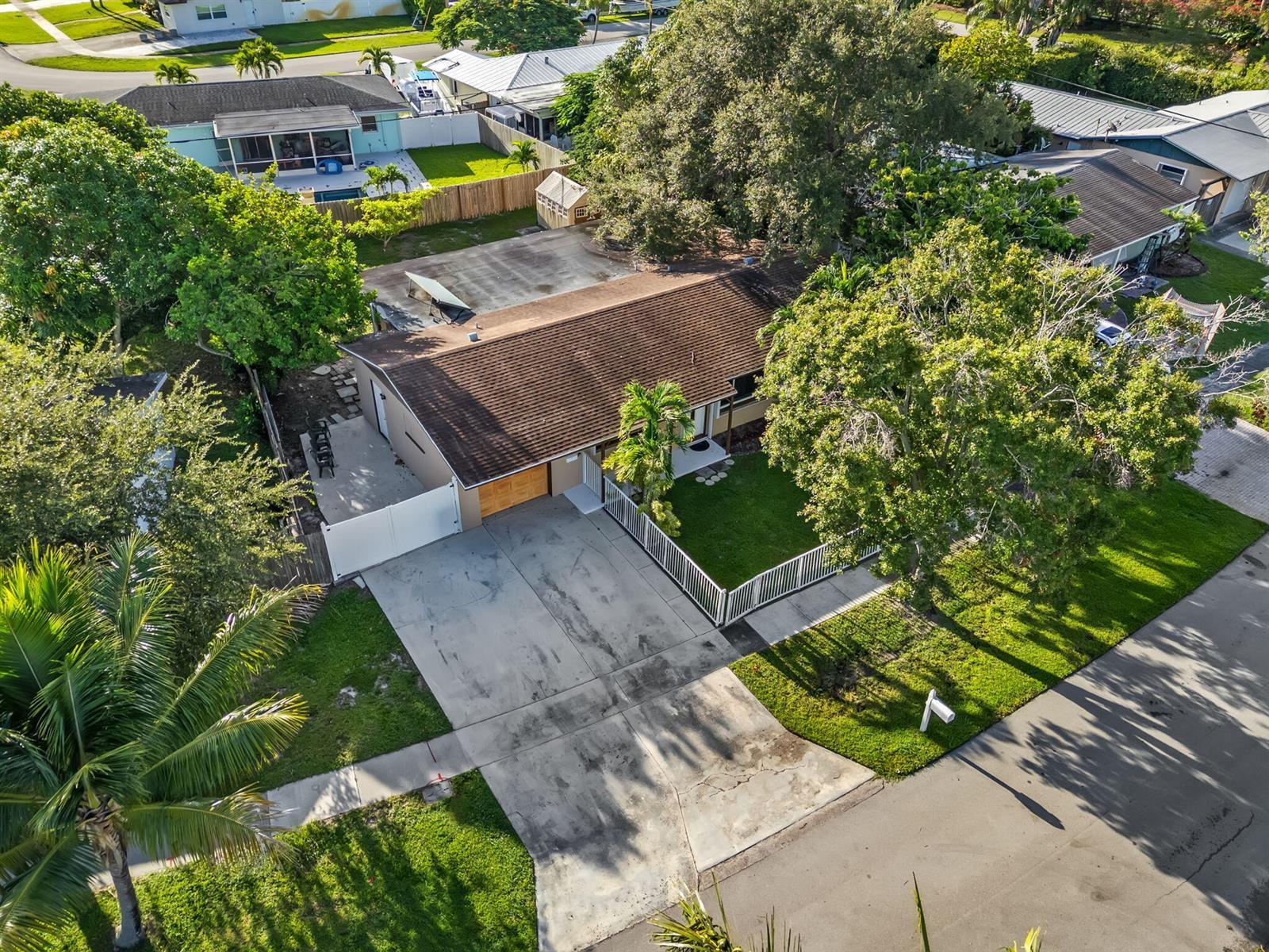 3428 Capri Road, Palm Beach Gardens FL 33410 photo 2