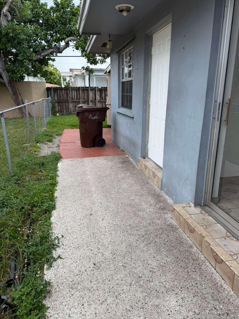 4796 E 10th Avenue, Hialeah FL 33013
