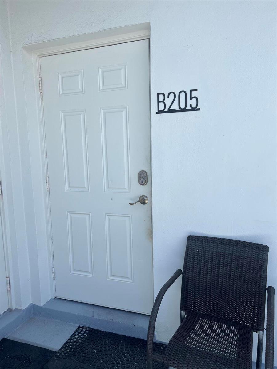 322 HARDING Street # B205, Hollywood FL 33019 photo 4