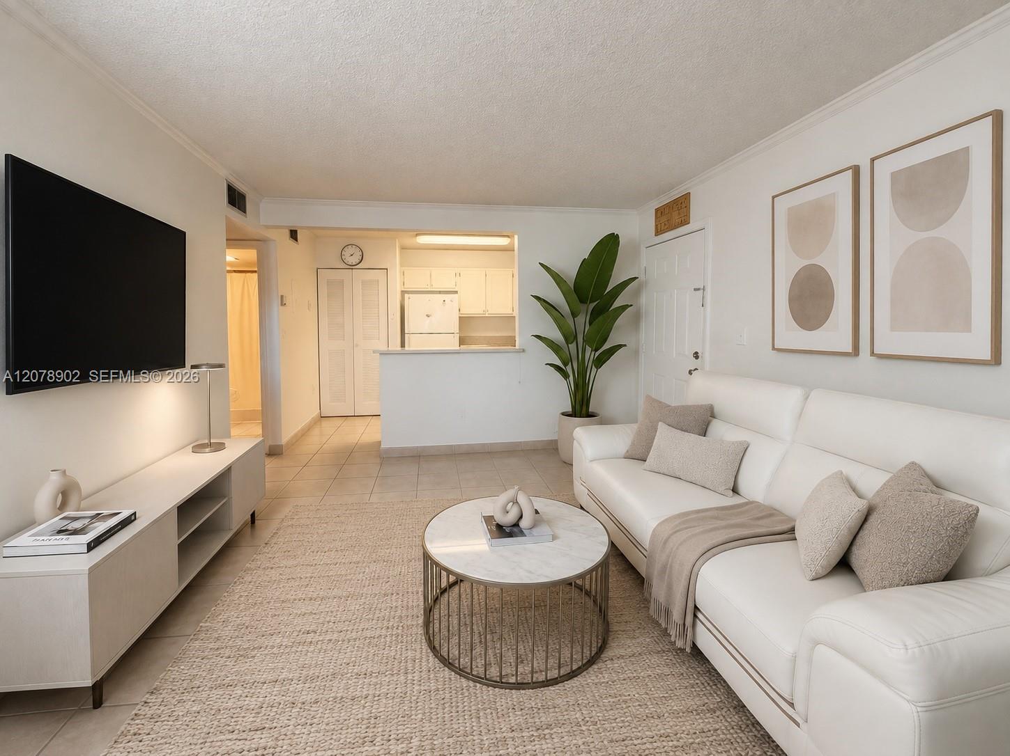 351 Palm Way # 104, Pembroke Pines FL 33025