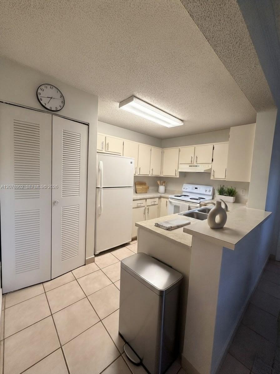 351 Palm Way # 104, Pembroke Pines FL 33025 photo 5